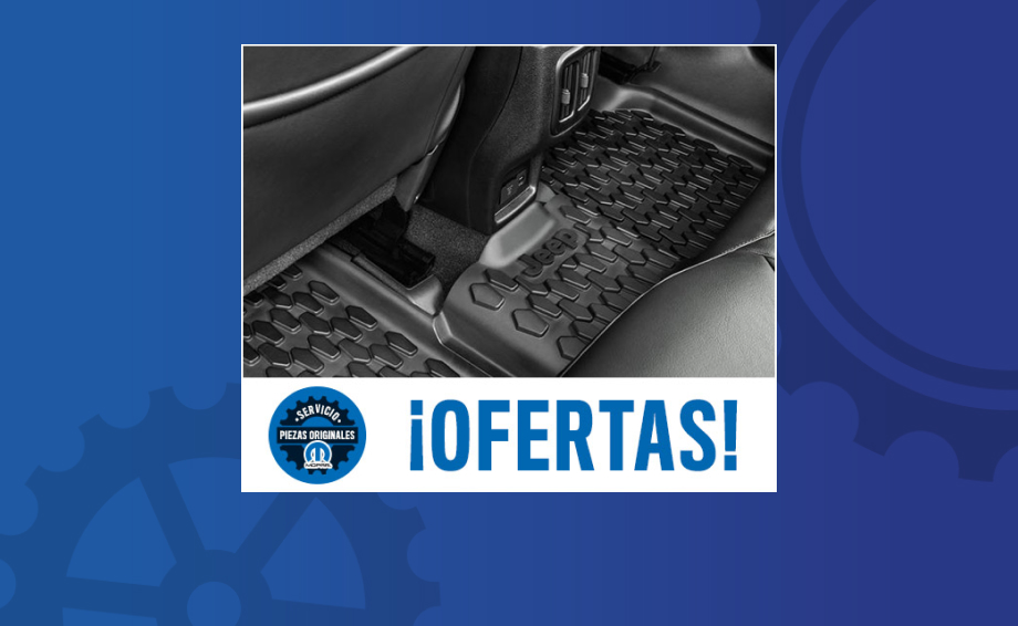 Tecnico de Mopar usando una camisa con el logo de Mopar. Ofertas en partes originales Mopar.