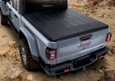 SOFT TRI-FOLD TONNEAU COVER